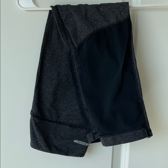 Cropped workout leggings with mesh - Picture 1 of 1